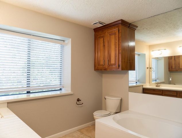 2118 Waterfall Drive, Missouri City, TX 77489