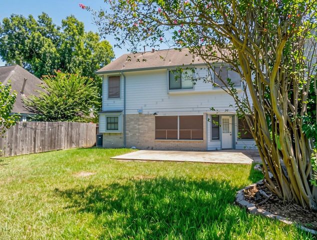 2118 Waterfall Drive, Missouri City, TX 77489