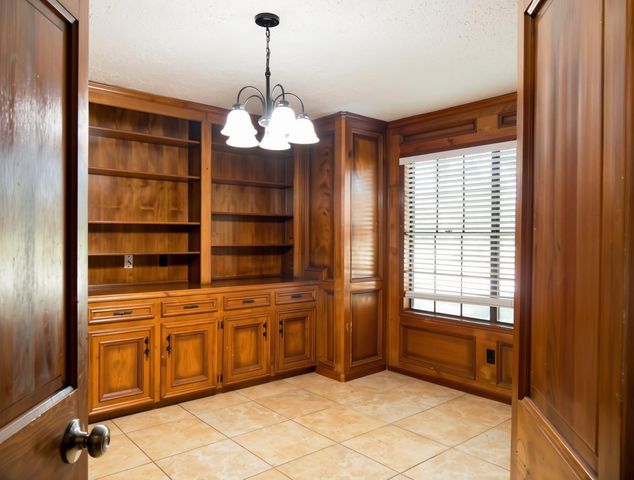 2118 Waterfall Drive, Missouri City, TX 77489