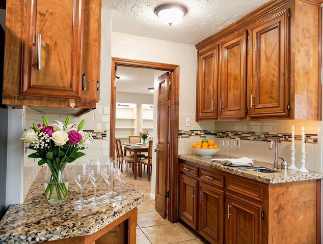 2118 Waterfall Drive, Missouri City, TX 77489