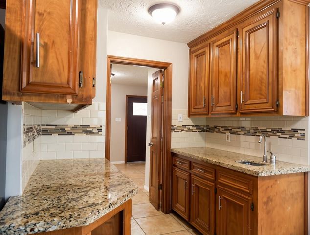 2118 Waterfall Drive, Missouri City, TX 77489