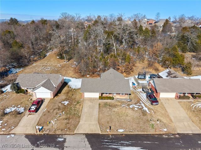 1105 Taos Drive, Van Buren, AR 72956