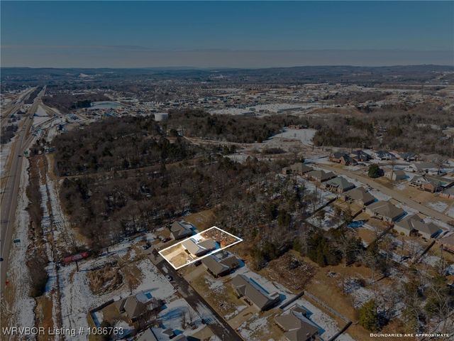 1105 Taos Drive, Van Buren, AR 72956