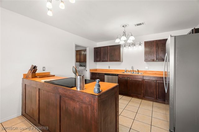 1105 Taos Drive, Van Buren, AR 72956