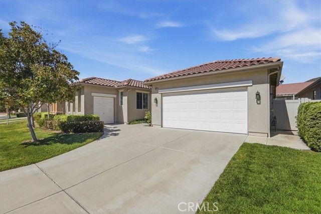 28747 Fall Creek Court, Menifee, CA 92584