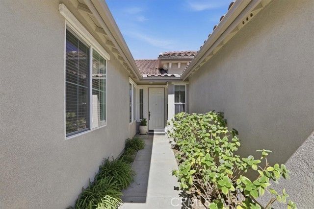 28747 Fall Creek Court, Menifee, CA 92584