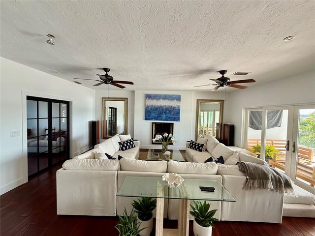 1257 TREE BAY LANE, Sarasota, FL 34242