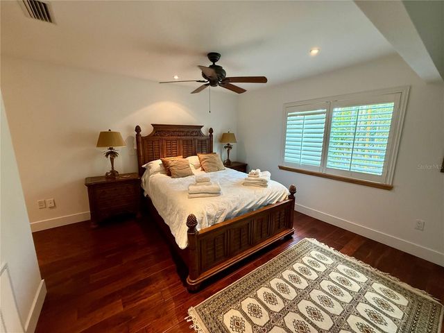 1257 TREE BAY LANE, Sarasota, FL 34242