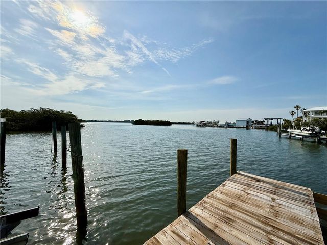1257 TREE BAY LANE, Sarasota, FL 34242