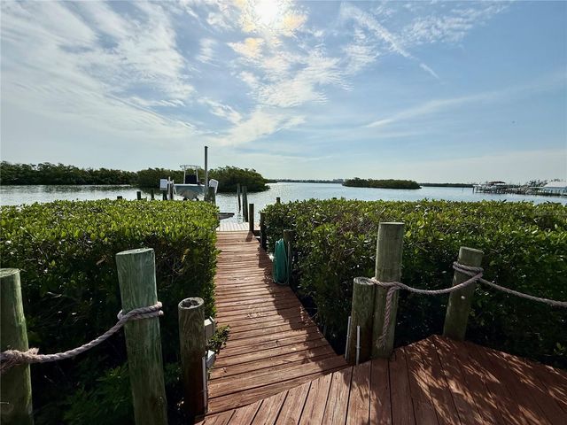 1257 TREE BAY LANE, Sarasota, FL 34242