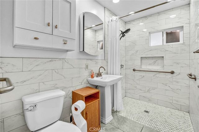 7832 Hillrose, Sunland, CA 91040