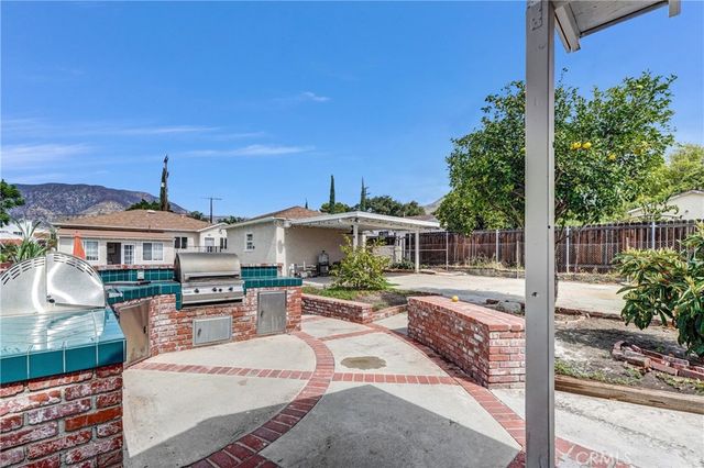 7832 Hillrose, Sunland, CA 91040