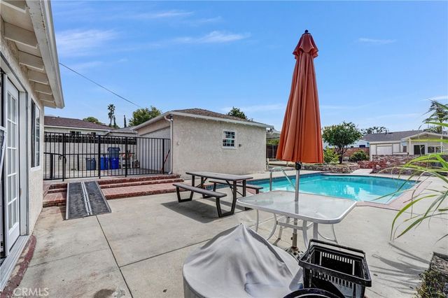 7832 Hillrose, Sunland, CA 91040