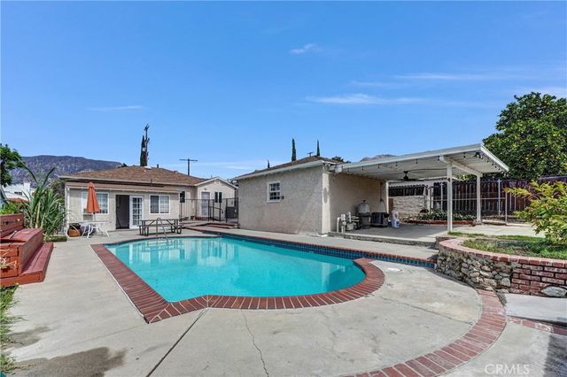 7832 Hillrose, Sunland, CA 91040