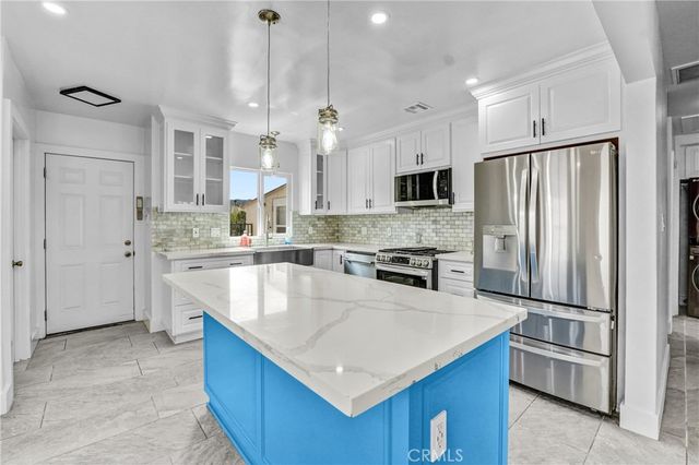 7832 Hillrose, Sunland, CA 91040