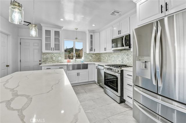 7832 Hillrose, Sunland, CA 91040