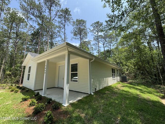 7068 Walthall Street, Bay Saint Louis, MS 39520