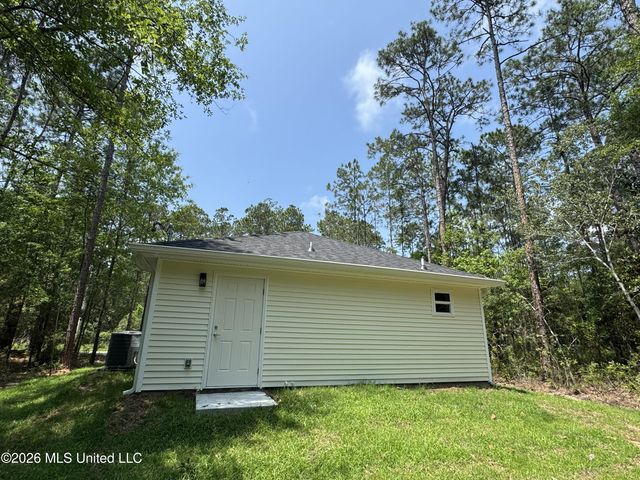 7068 Walthall Street, Bay Saint Louis, MS 39520