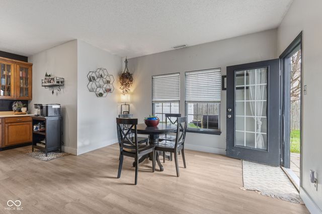 797 Hickory Pine Drive, New Whiteland, IN 46184