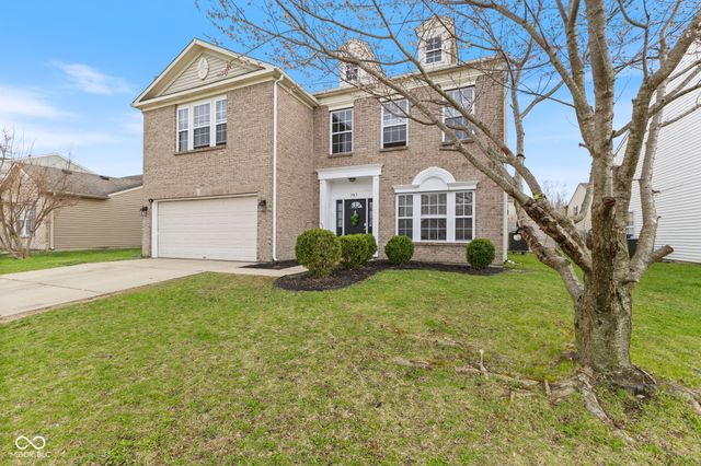 797 Hickory Pine Drive, New Whiteland, IN 46184
