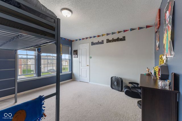 797 Hickory Pine Drive, New Whiteland, IN 46184