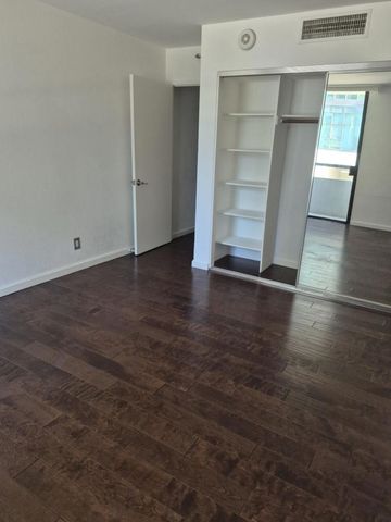 600 W 9th Street 207, Los Angeles, CA 90015