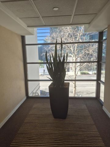 600 W 9th Street 207, Los Angeles, CA 90015