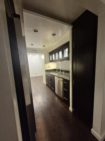 600 W 9th Street 207, Los Angeles, CA 90015