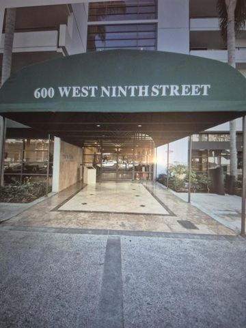 600 W 9th Street 207, Los Angeles, CA 90015
