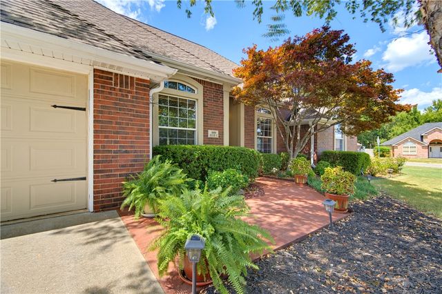 600 Baylor Street, Bentonville, AR 72712