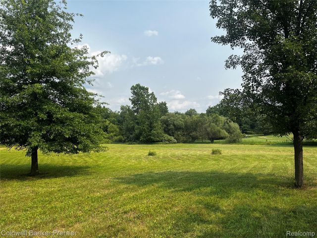 3975 Hagerman Road, Addison Township, MI 48367