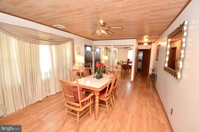 207 PHILLIPS AVE, Magnolia, NJ 08049