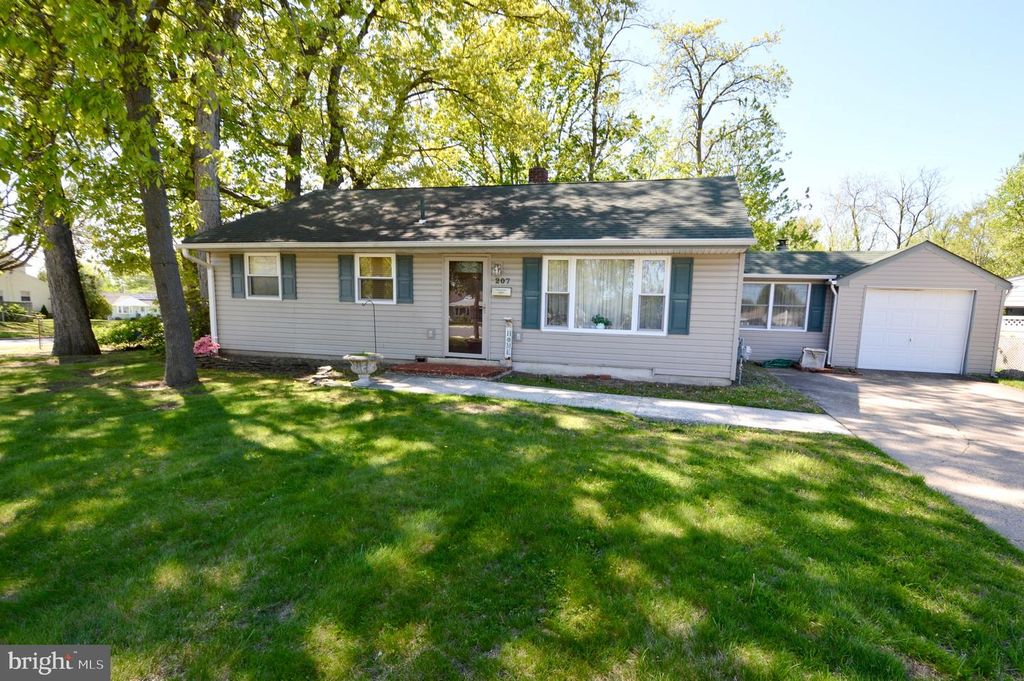 207 PHILLIPS AVE, Magnolia, NJ 08049