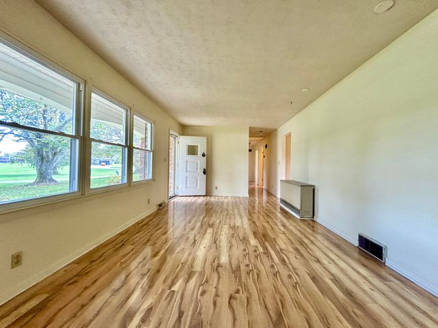 223 Apache Trail, Somerset, KY 42501