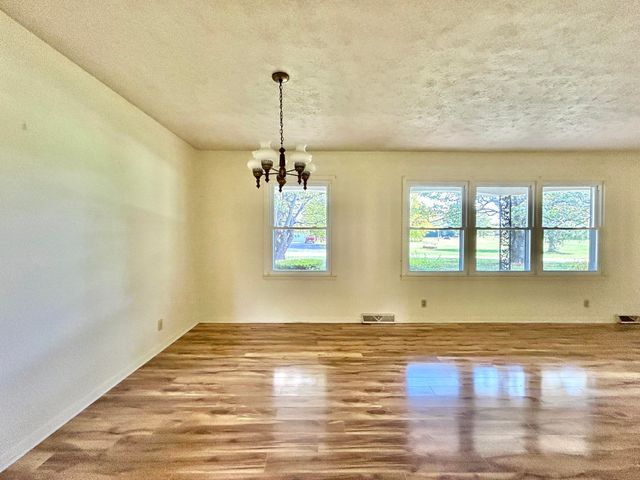 223 Apache Trail, Somerset, KY 42501