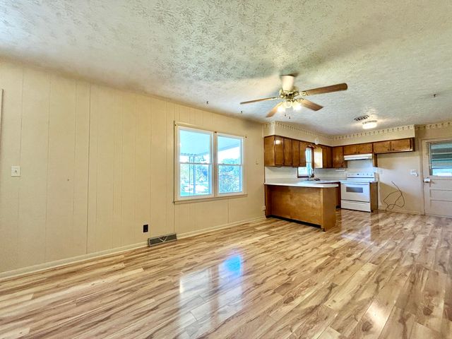 223 Apache Trail, Somerset, KY 42501