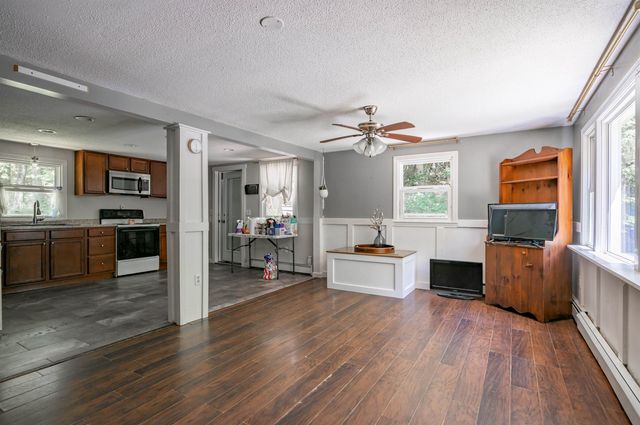 215 Fox Farm Road, New Ipswich, NH 03071
