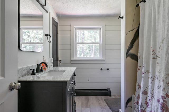 215 Fox Farm Road, New Ipswich, NH 03071