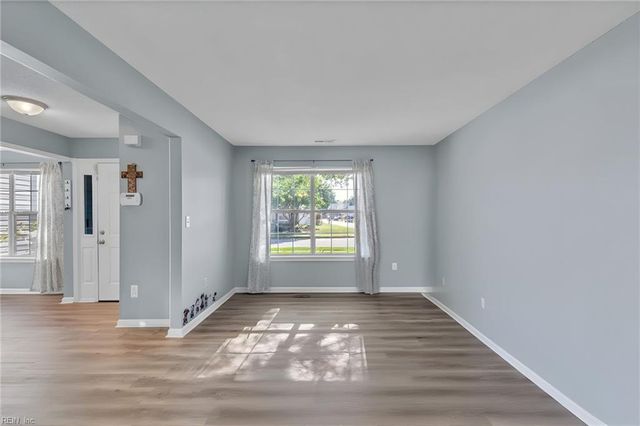 215 Wye Oak WAY, Chesapeake, VA 23323