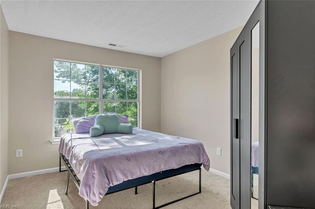 215 Wye Oak WAY, Chesapeake, VA 23323