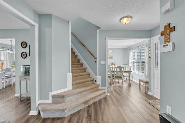 215 Wye Oak WAY, Chesapeake, VA 23323