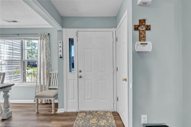 215 Wye Oak WAY, Chesapeake, VA 23323