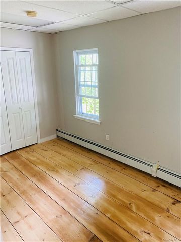 1396 Kings Highway, Chester, NY 10918