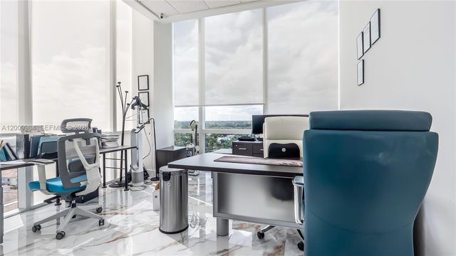 20200 W Dixie Hwy 1208 Highway, Miami, FL 33180