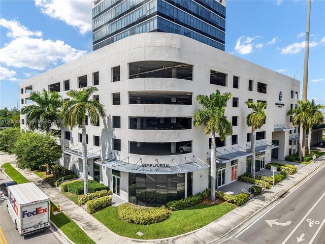 20200 W Dixie Hwy 1208 Highway, Miami, FL 33180