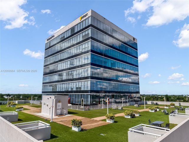 20200 W Dixie Hwy 1208 Highway, Miami, FL 33180