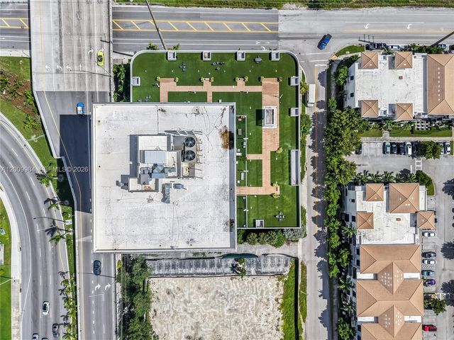 20200 W Dixie Hwy 1208 Highway, Miami, FL 33180