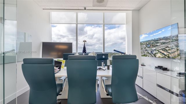 20200 W Dixie Hwy 1208 Highway, Miami, FL 33180