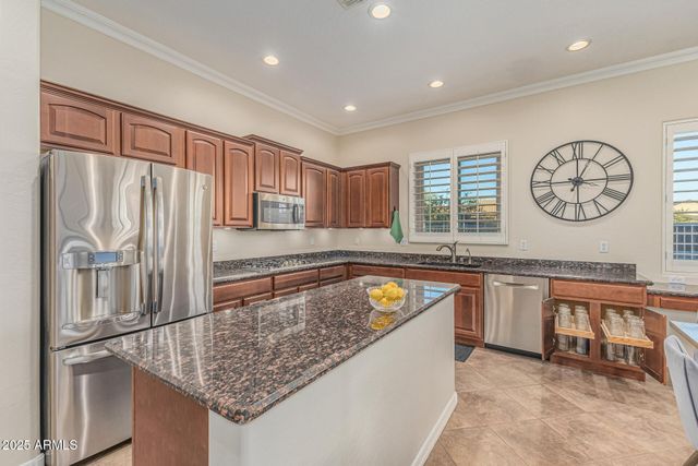 5909 W FETLOCK Trail, Phoenix, AZ 85083