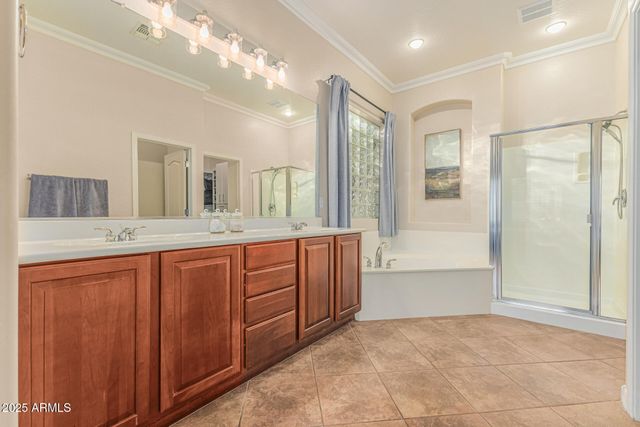 5909 W FETLOCK Trail, Phoenix, AZ 85083